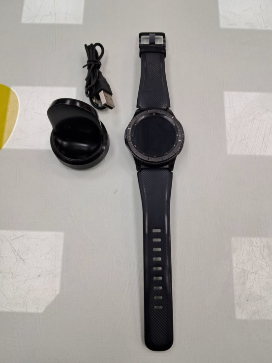 6-6-167686-1-Smartwatch Samsung S3 Frontier