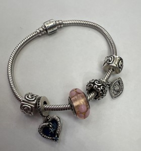 1-1-270171-1-Pulsera Pandora 5 Charm 2