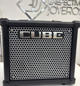 1-1-270086-1-Amplificador Guitarra Roland Cube 10GX