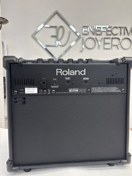 1-1-270086-3-Amplificador Guitarra Roland Cube 10GX
