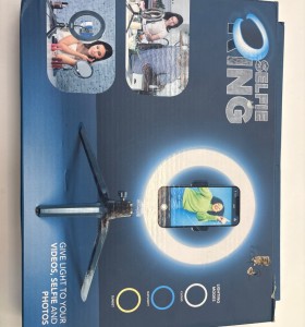 1-1-270120-1-Tripode Para Movil Con Luz Led 2