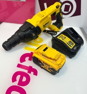 9-9-73571-1-Taladro Electrico Dewalt Dch133