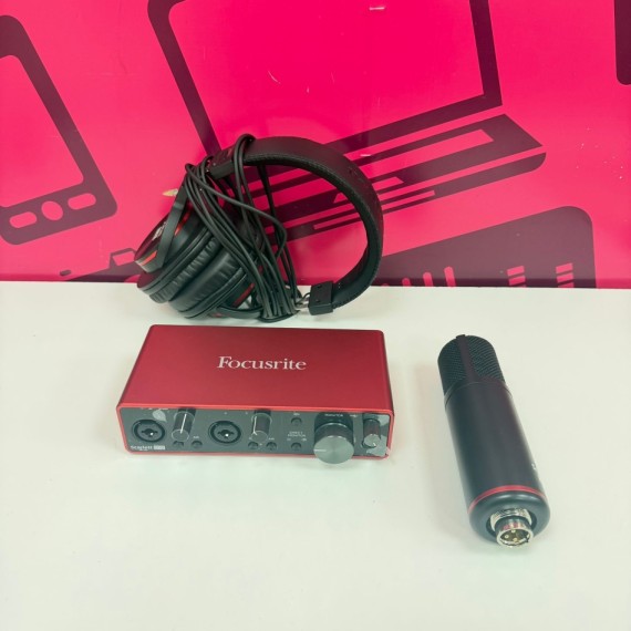 7-7-85692-2-Tarjeta Sonido Focusrite Scarlett