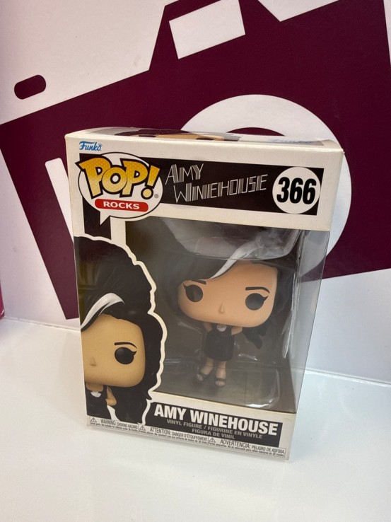 9-9-76458-1-Bebé y juguetes Funko amy winehouse 