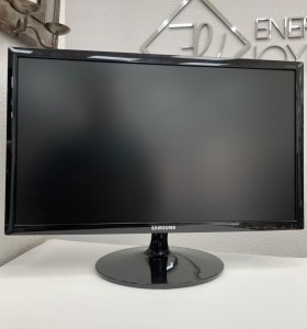 1-1-269395-1-Monitor LED Samsung Ls24d330hsx en