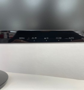 1-1-269395-1-Monitor LED Samsung Ls24d330hsx en 2