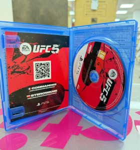 7-7-85724-1-Videojuego PS5 UFC 5 2