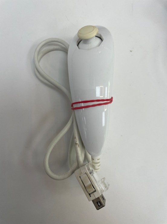 1-1-270348-7-Consola Wii Blanca