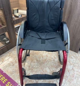 1-1-270374-1-Silla De Ruedas Plegable Küschall  2