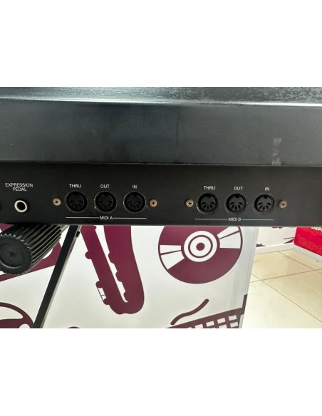 9-9-76560-6-Teclado Electrónico Roland G-800 