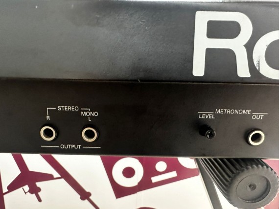 9-9-76560-8-Teclado Electrónico Roland G-800 