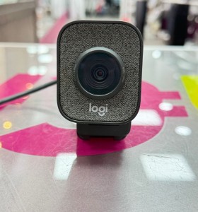 7-7-85857-1-Webcam Logitech Stream Cam 