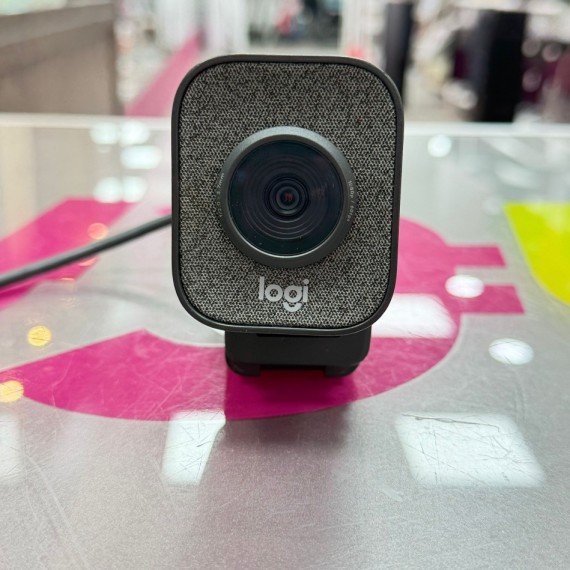 7-7-85857-1-Webcam Logitech Stream Cam 
