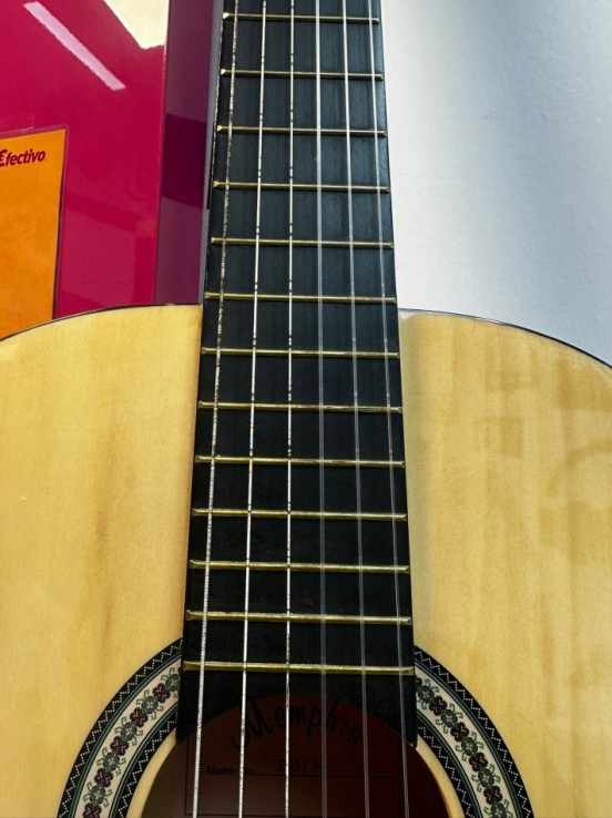 9-9-74781-2-Guitarra Clasica Memphis T951n