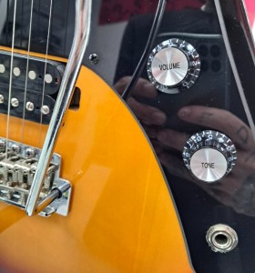 6-6-166676-1-Guitarra Electrica Aria Pro 2  2