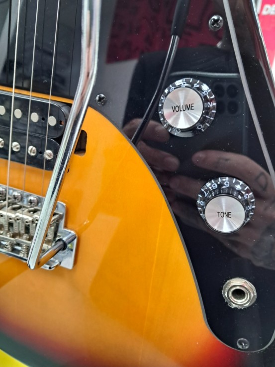 6-6-166676-2-Guitarra Electrica Aria Pro 2 