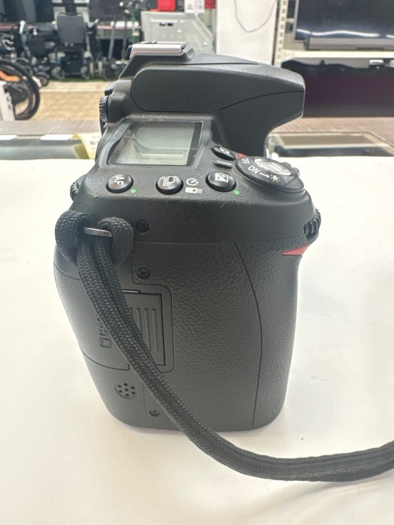 1-1-270344-5-Cámara Digital Réflex Nikon D90 Objetivo 18-70mm