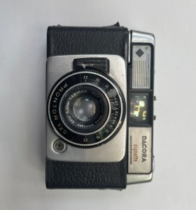 1-1-270427-1-Cámara Compacta 35mm Dacora Dignette 
