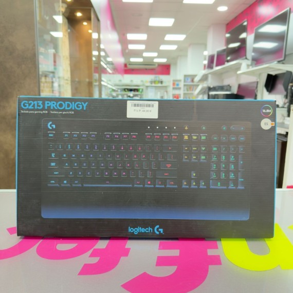 7-7-85941-1-Teclado Numérico Logitech G213 (Sin Uso)