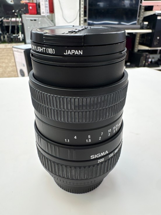 1-1-270347-3-Objetivo Sigma 55-200mm