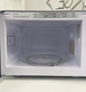 1-1-270518-1-Microondas OK OMW 2024-3 700W 2