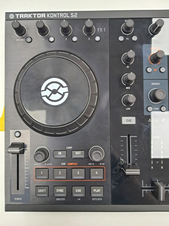 6-6-167977-2-Controlador Tracktor Kontrol S2