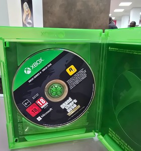 7-7-85786-1-Videojuego Xbox One Grand Theft Auto The Trilogy 2
