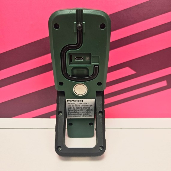 8-8-76811-2-Linterna Parkside HG06725B