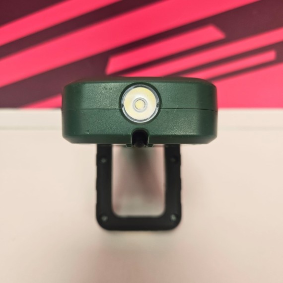 8-8-76811-4-Linterna Parkside HG06725B