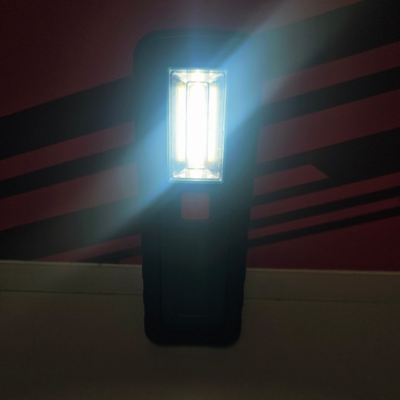 8-8-76811-5-Linterna Parkside HG06725B