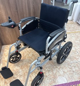 1-1-270572-1-Silla De Ruedas Electrica Libercar ZY1016LZ