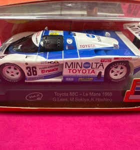 6-6-168016-1-Vehiculo Juguete Scalextric Toyota 88c- Le mans 1988 2
