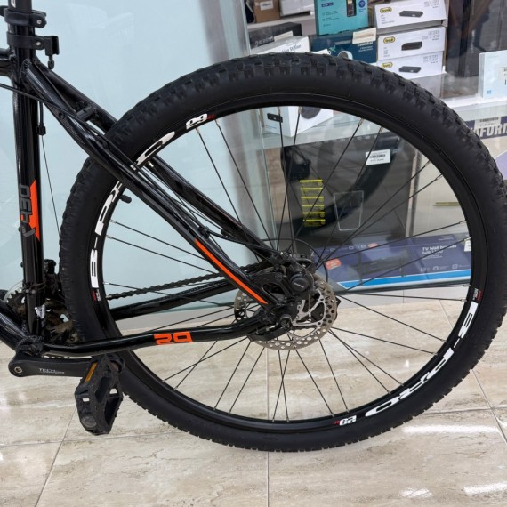 8-8-76868-4-Bicicleta Montana B-PRO 930 ALU 6061 TL (29 pulgadas)