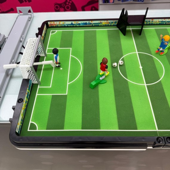 8-8-77051-2-Playmobil Airgamboys Campo De Futbol