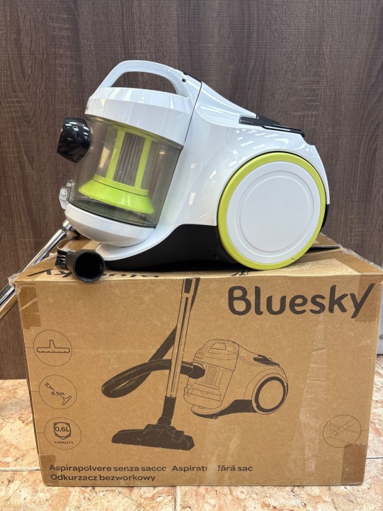 1-1-270662-1-Aspirador Trineo Bluesky Bvc16blp-17 700W