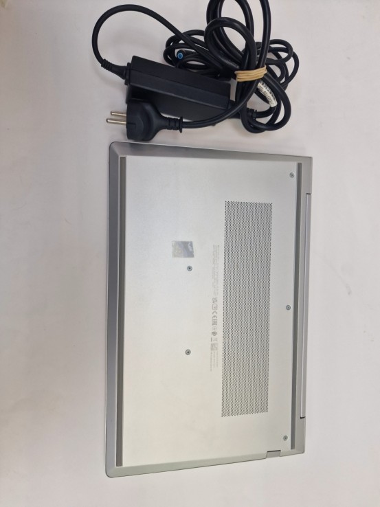 1-1-243378-3-Netbook Hp Elite Book 12Gen I5 1245U 16 512ssd Tactil Plata