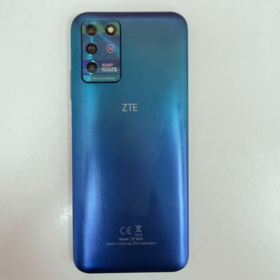 7-7-84460-2-Smartphone Zte Blade V30 Vita