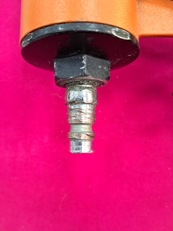 6-6-167968-3-Clavadora Neumatica BM F32