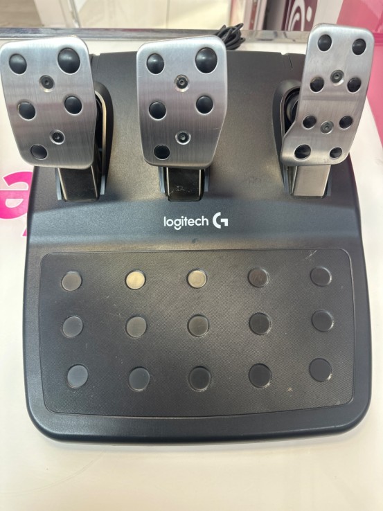 9-9-76644-3-Volante Pc logitech G29