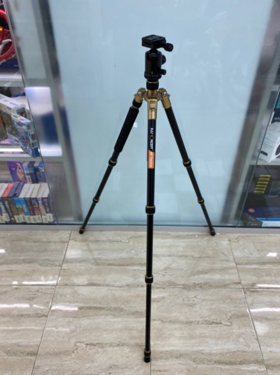 8-8-76991-5-Tripode KF Concept KF-TM2534