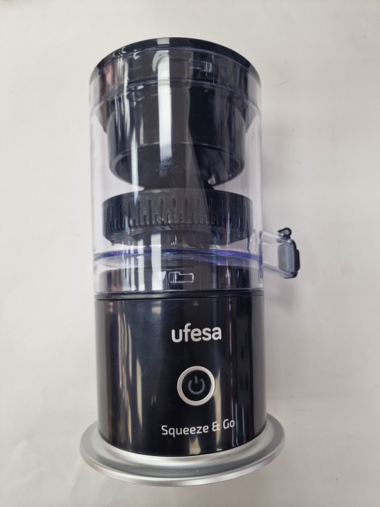 1-1-270718-3-Exprimidor Citricos Ufesa Squeeze Go Black 