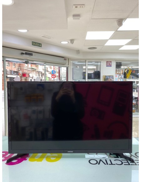 8-8-77013-1-Televisor LED Samsung UE32J4000AW