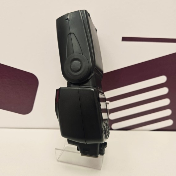 8-8-76967-5-Flash Para Nikon Speedlight SB-700