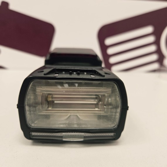 8-8-76967-7-Flash Para Nikon Speedlight SB-700