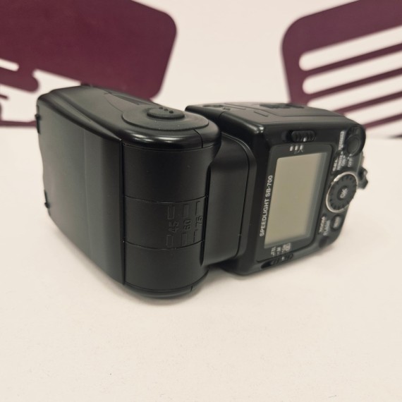 8-8-76967-10-Flash Para Nikon Speedlight SB-700