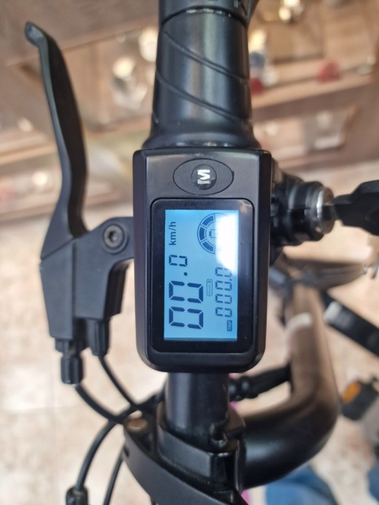 1-1-270785-2-Bicicleta Electrica Mini Roja Negra Y1S