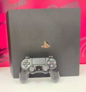 7-7-77148-1-Consola PS4 Pro