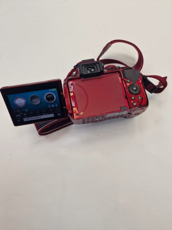 1-1-269282-6-Cámara digital réflex Nikon D5300 Roja 3 Baterias