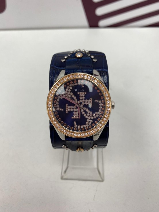 8-8-77185-1-Reloj pulsera señora GUESS Heartbreaker
