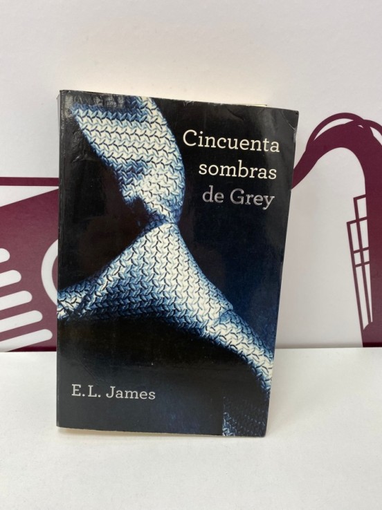 8-8-77264-1-Libro Cincuenta sombras de Grey